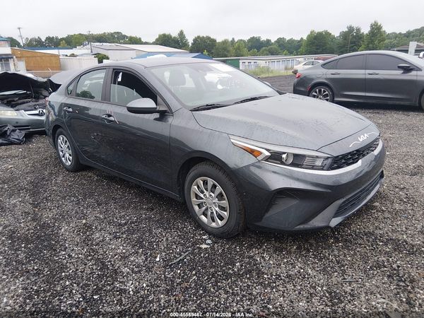 2023 KIA FORTE LX