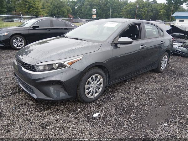 2023 KIA FORTE LX