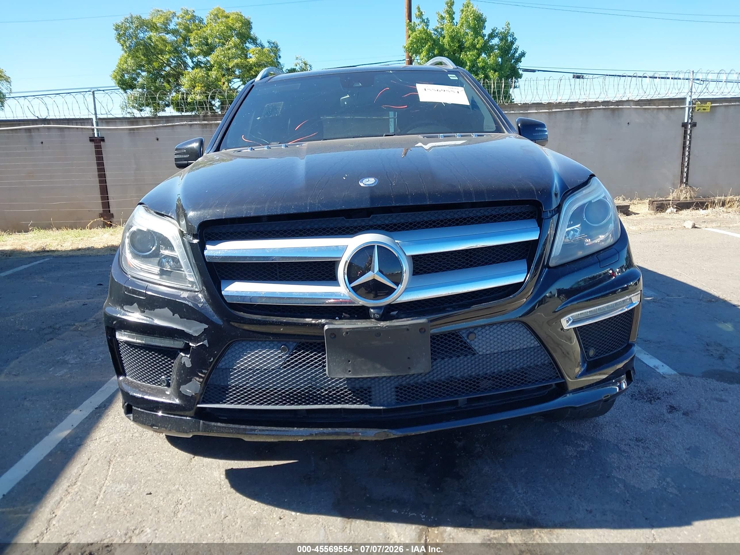 2015 MERCEDES-BENZ GL 550 GL550 4MATIC