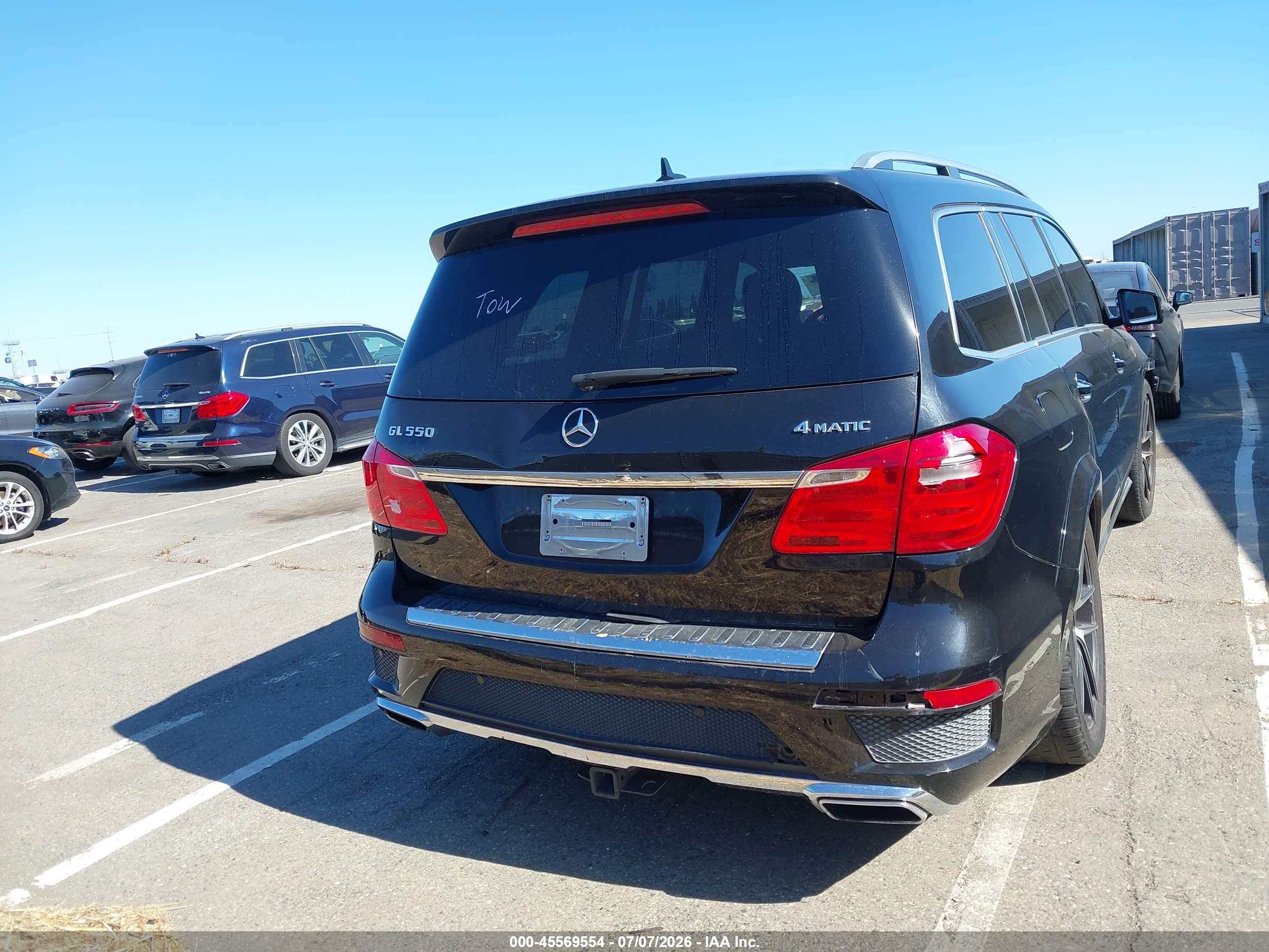 2015 MERCEDES-BENZ GL 550 GL550 4MATIC