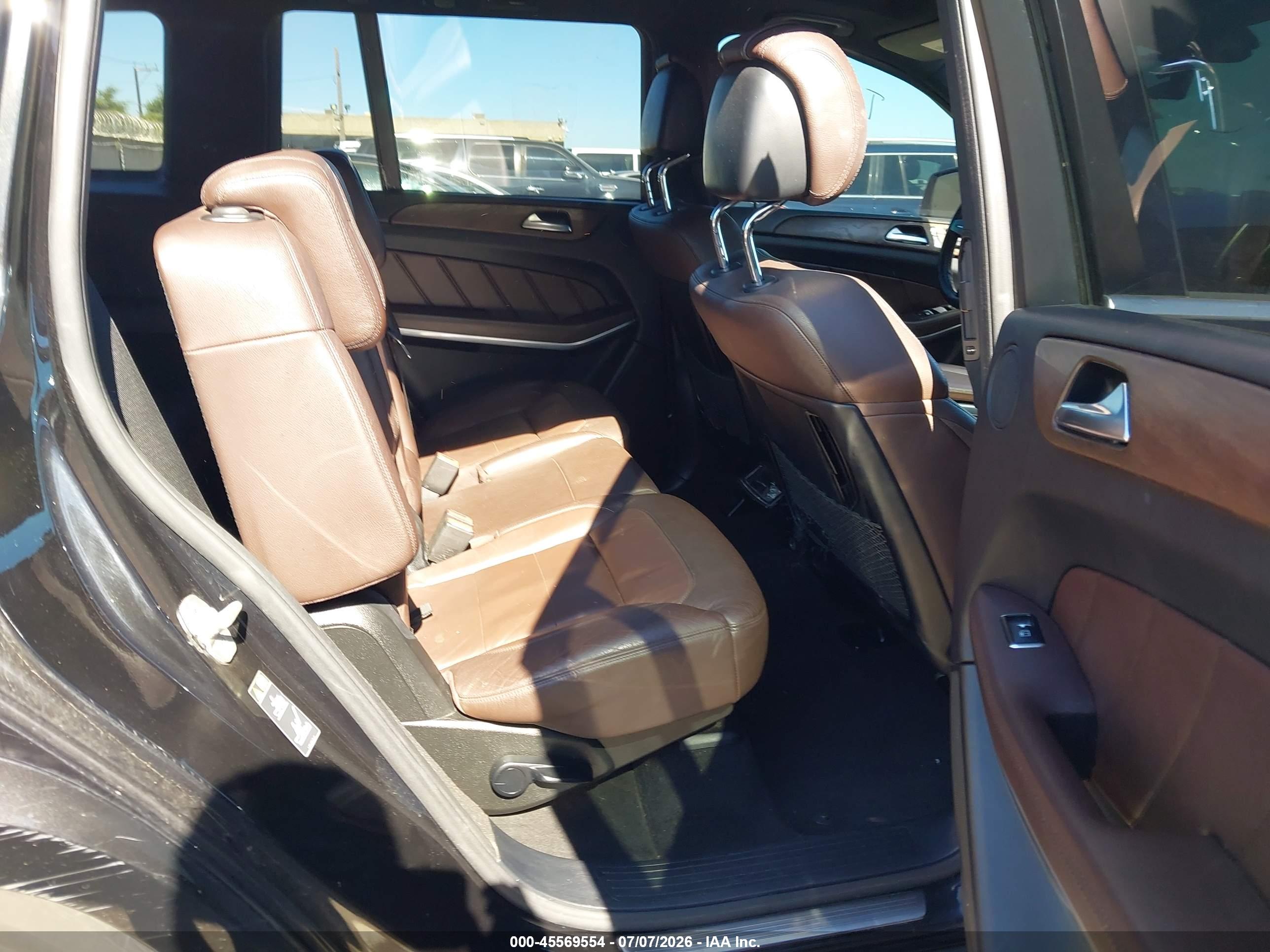 2015 MERCEDES-BENZ GL 550 GL550 4MATIC