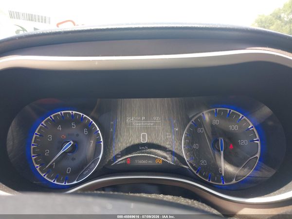 2020 CHRYSLER VOYAGER LXI