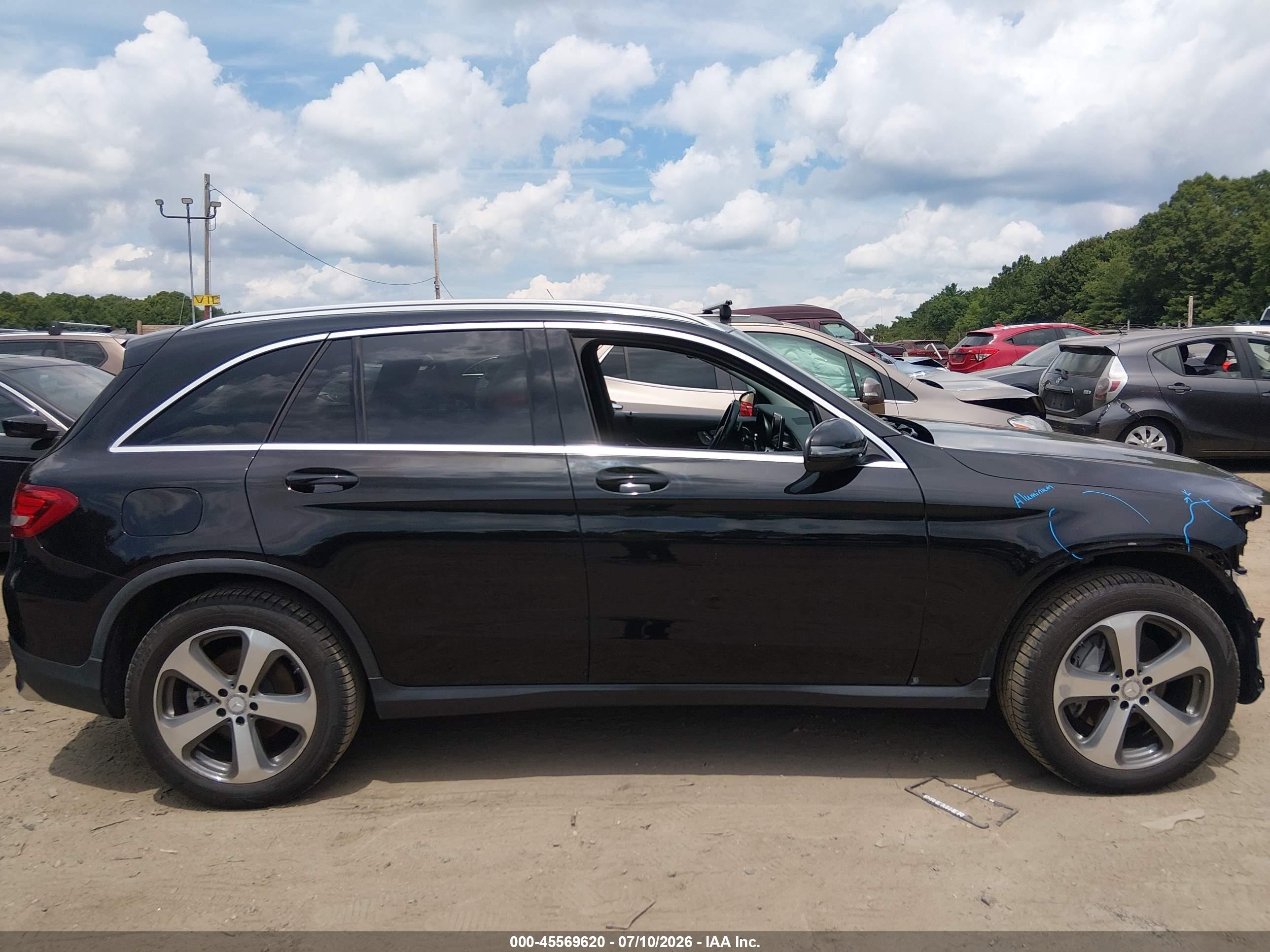 2016 MERCEDES-BENZ GLC 300 GLC300