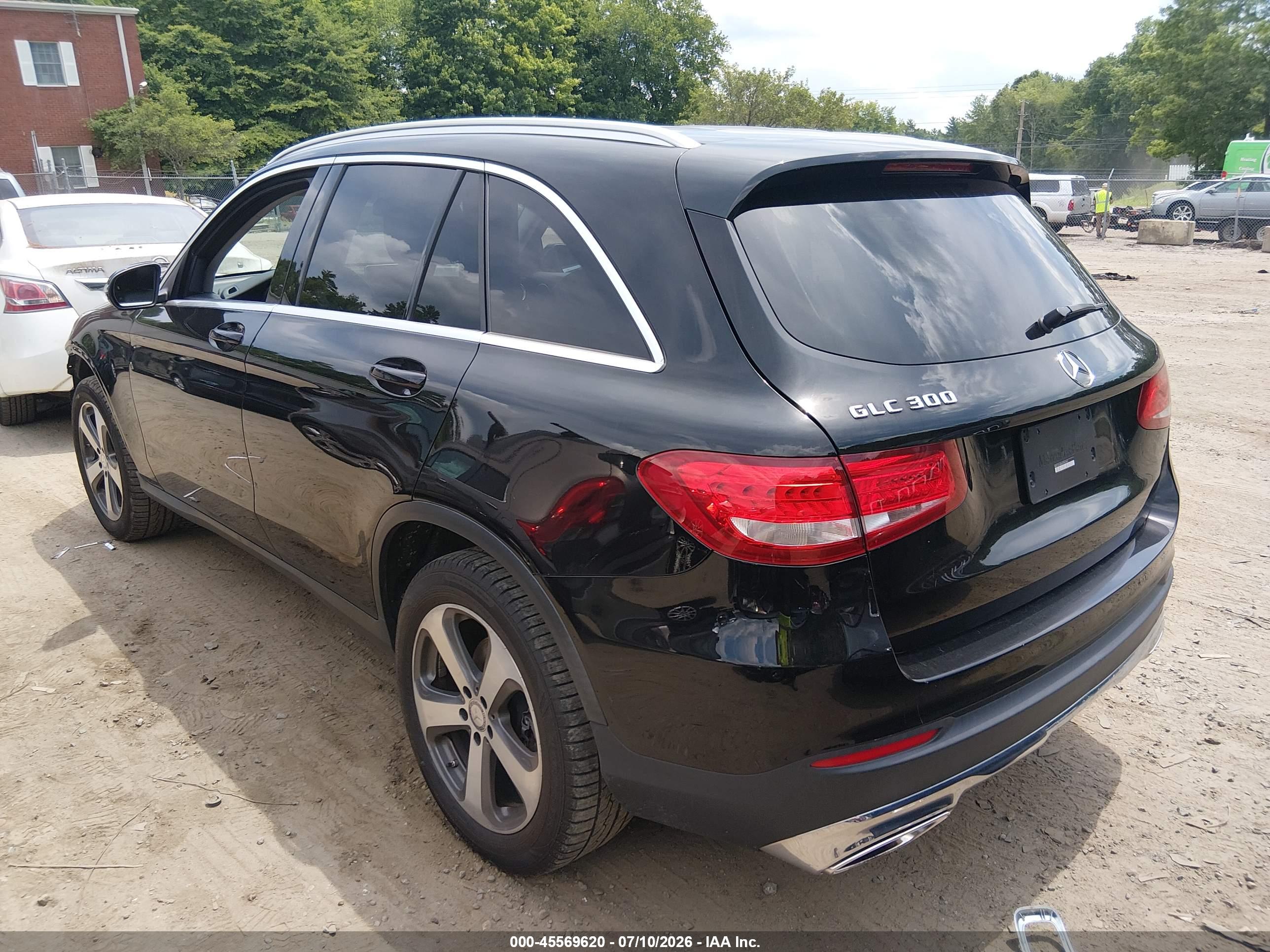 2016 MERCEDES-BENZ GLC 300 GLC300