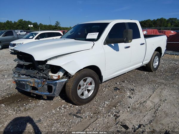 2016 RAM 1500 SLT