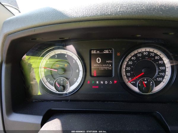 2016 RAM 1500 SLT
