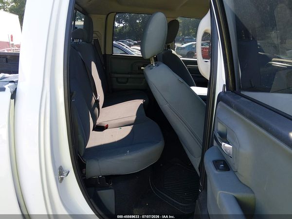 2016 RAM 1500 SLT