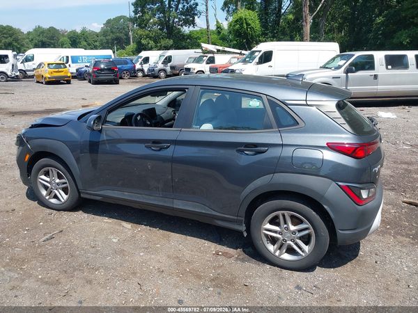 2022 HYUNDAI KONA SE