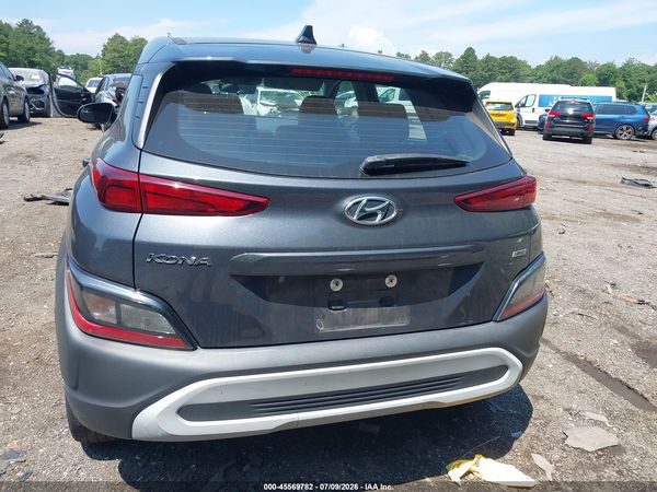 2022 HYUNDAI KONA SE