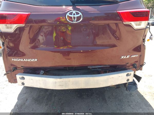 2018 TOYOTA HIGHLANDER XLE