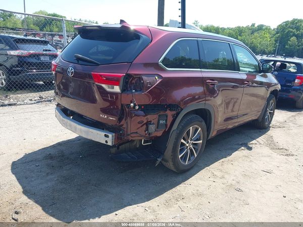 2018 TOYOTA HIGHLANDER XLE