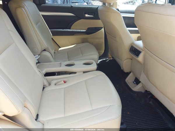 2018 TOYOTA HIGHLANDER XLE