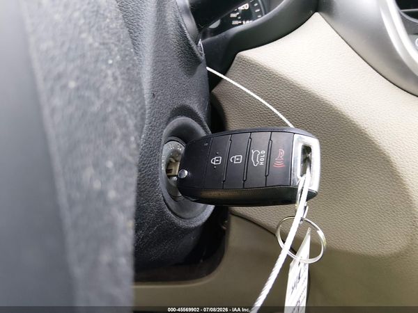 2017 KIA SORENTO 2.4L LX