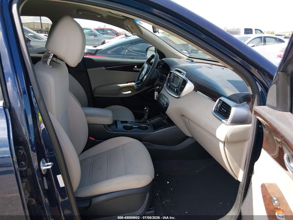 2017 KIA SORENTO 2.4L LX
