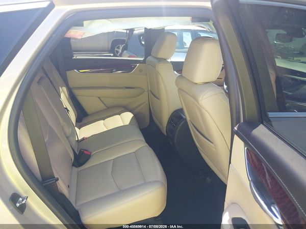 2017 CADILLAC XT5 LUXURY