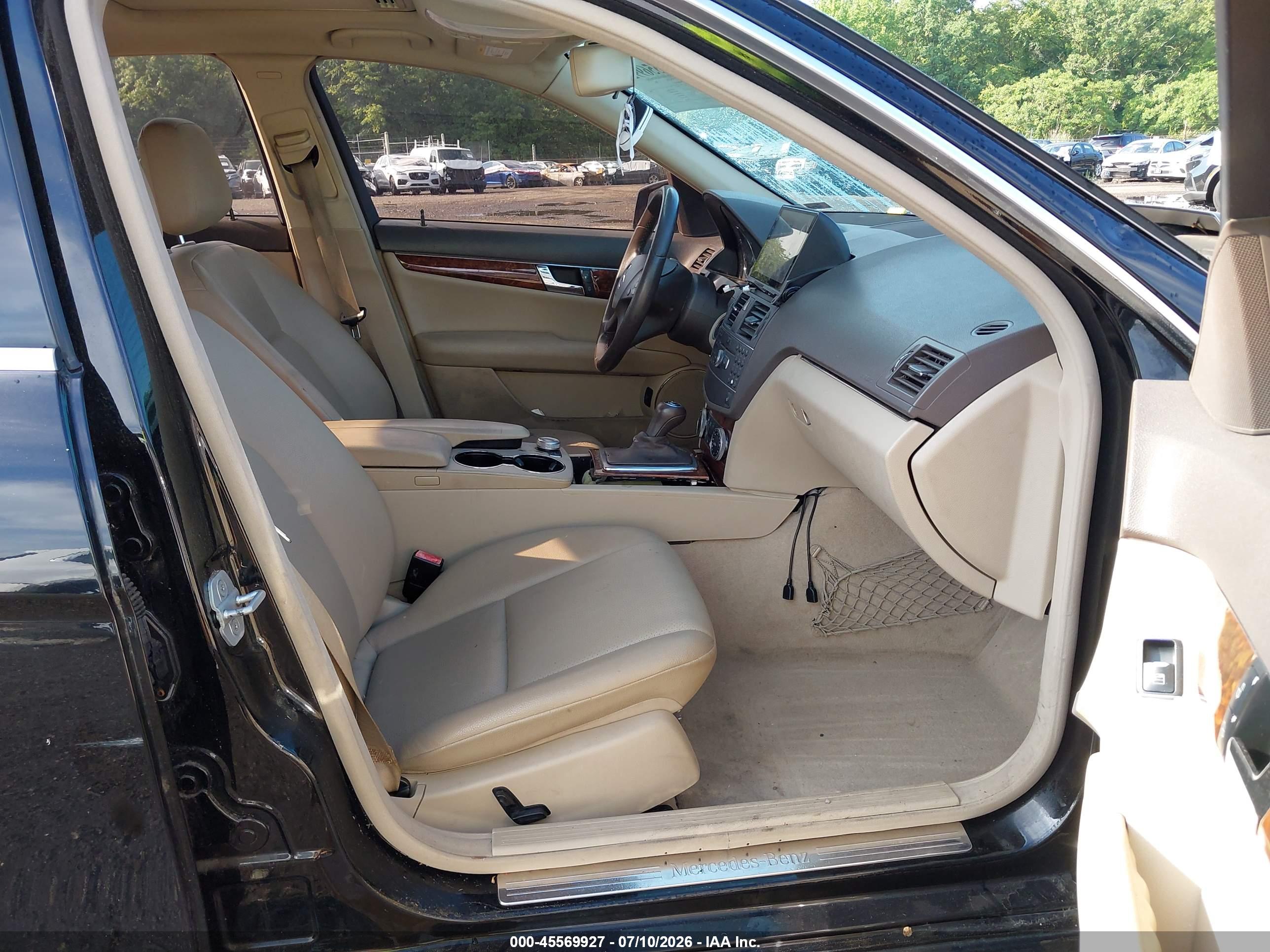 2011 MERCEDES-BENZ C 300 C300 4-MATIC