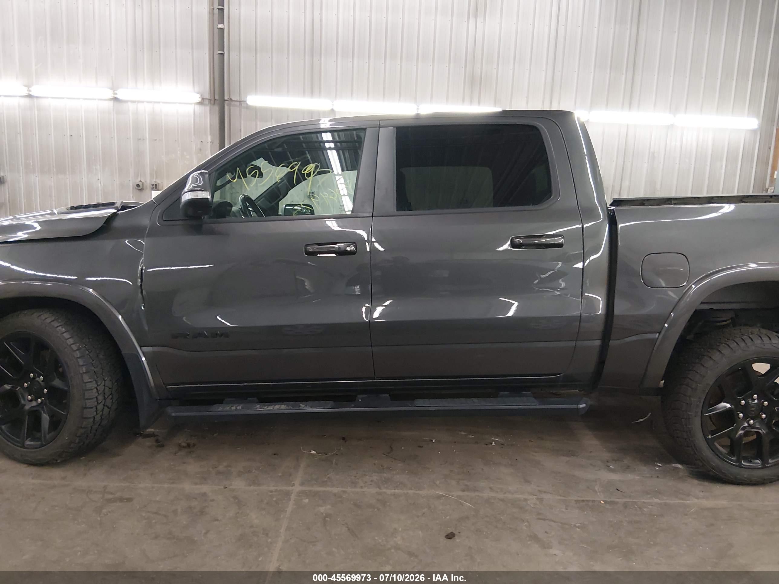 2020 RAM 1500 LARAMIE  4X4 5'7 BOX