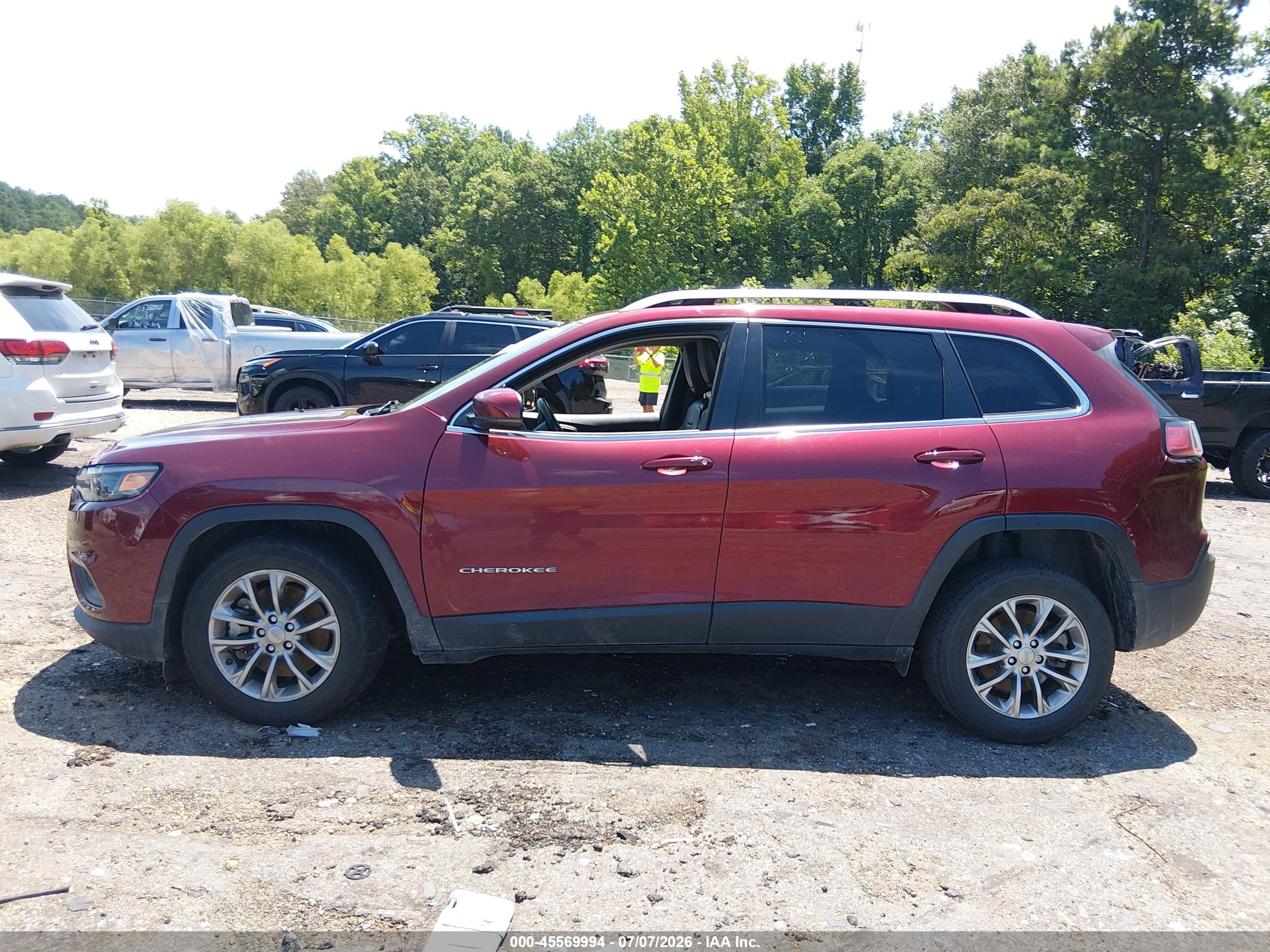 2021 JEEP CHEROKEE LATITUDE LUX FWD