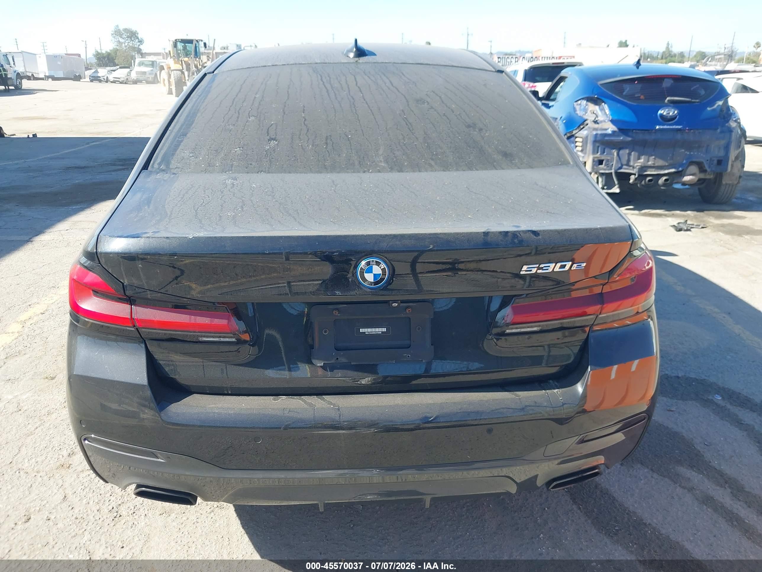 2022 BMW 530E