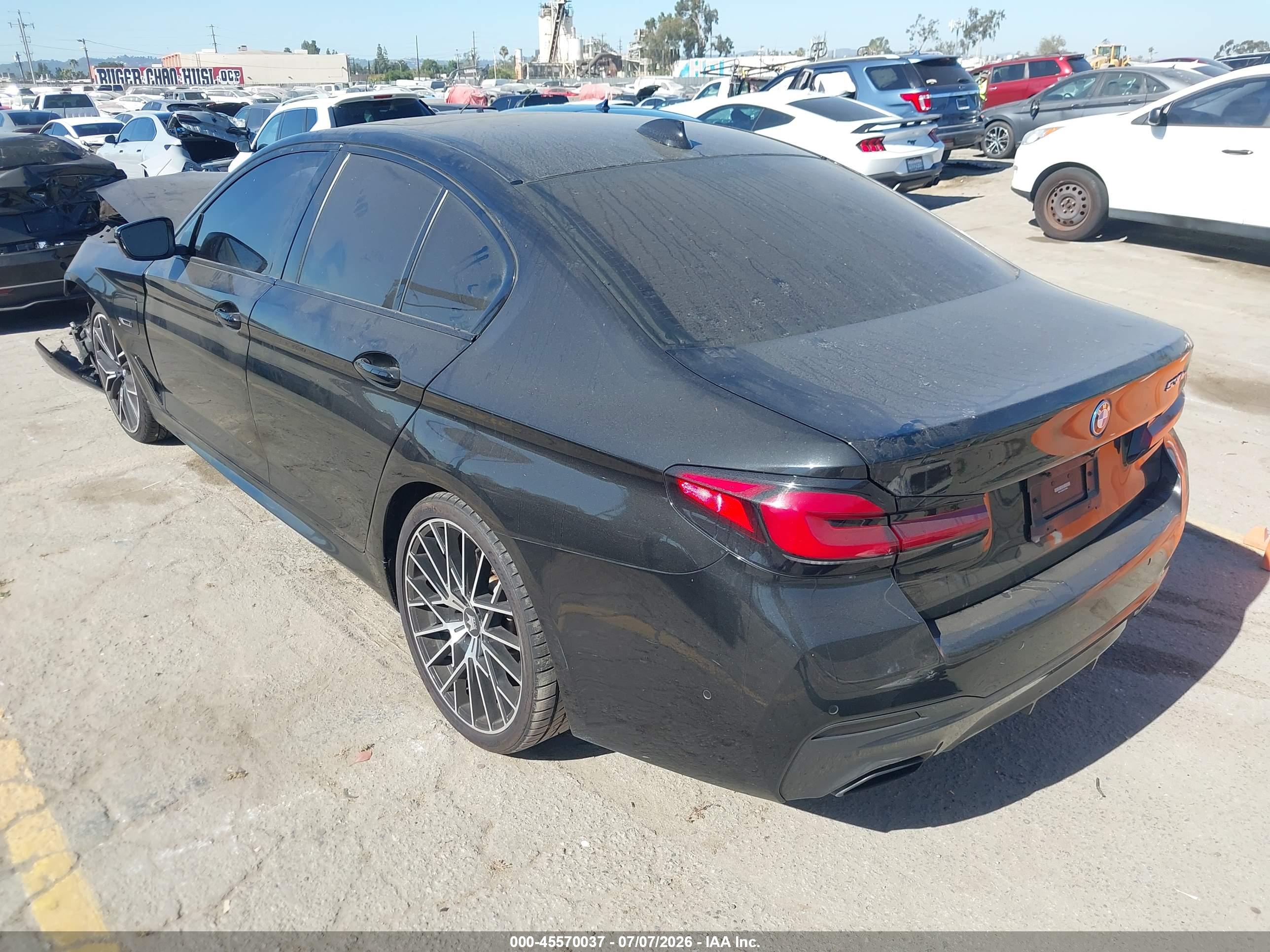 2022 BMW 530E