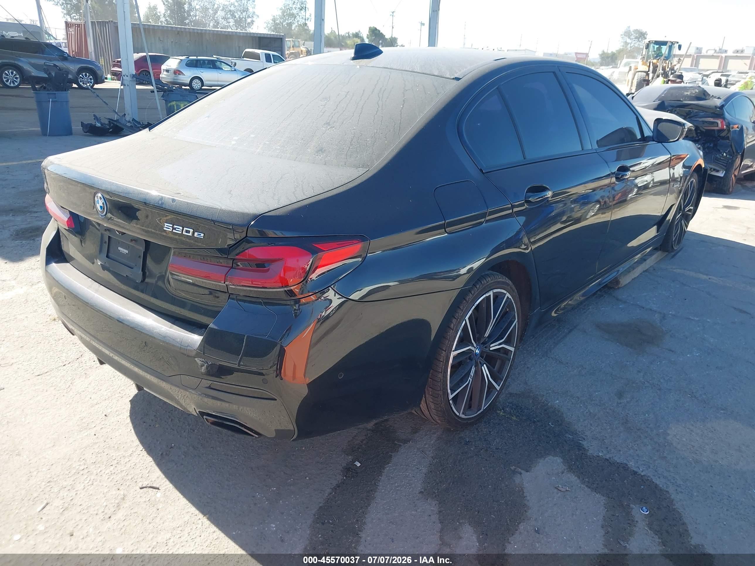 2022 BMW 530E
