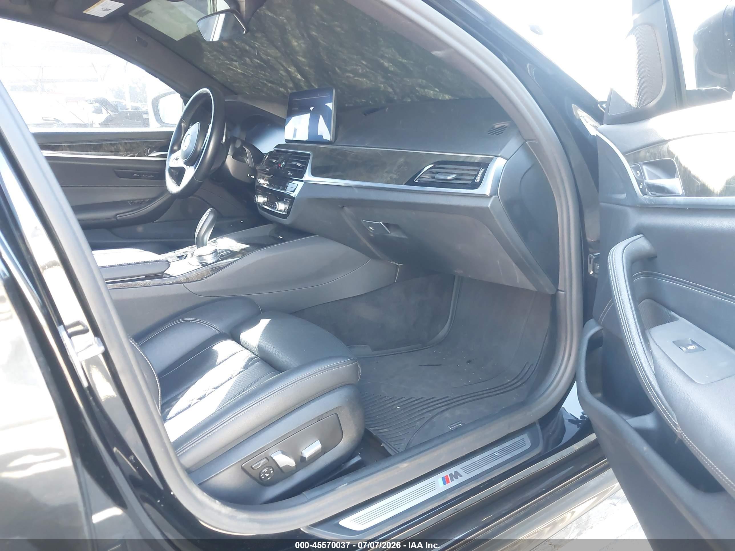 2022 BMW 530E