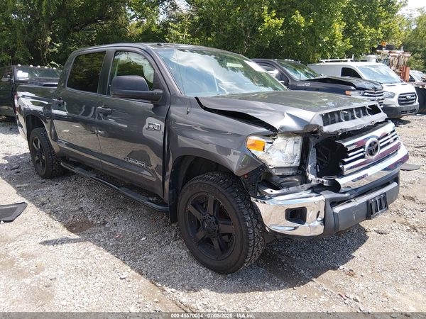 2017 TOYOTA TUNDRA SR5 5.7L V8