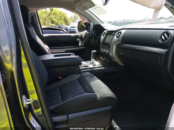 2017 TOYOTA TUNDRA SR5 5.7L V8