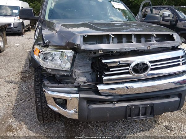 2017 TOYOTA TUNDRA SR5 5.7L V8