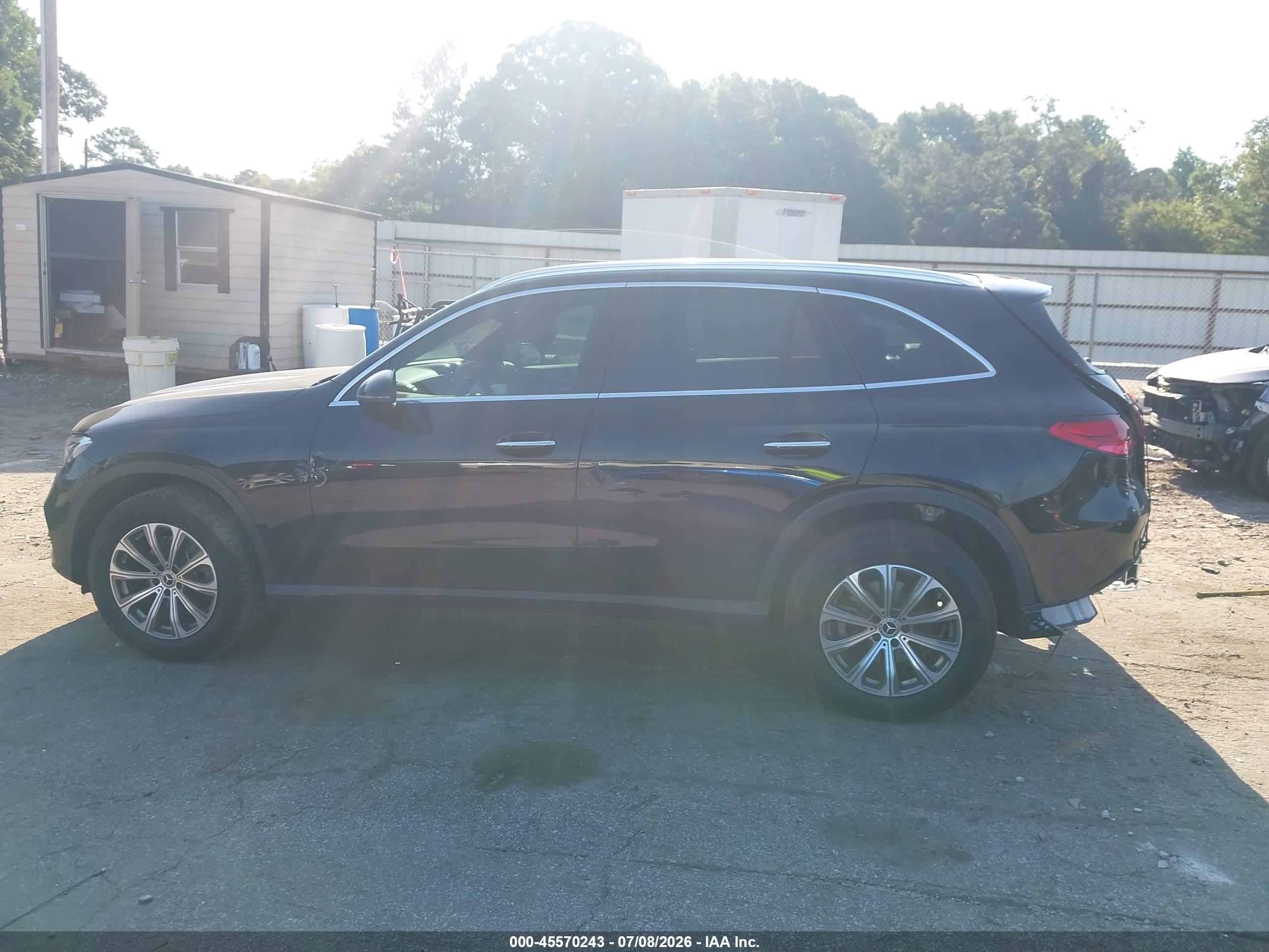 2026 MERCEDES-BENZ GLC 300 SUV