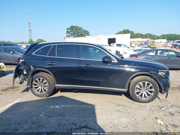 2026 MERCEDES-BENZ GLC 300 SUV