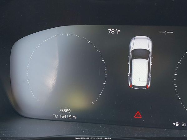 2021 VOLVO XC40 T5 MOMENTUM