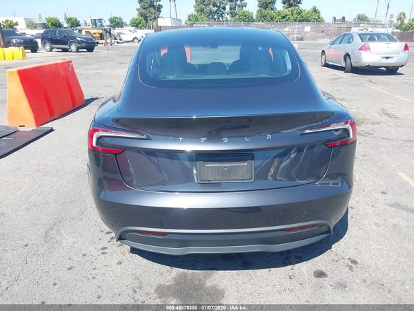 2025 TESLA MODEL 3