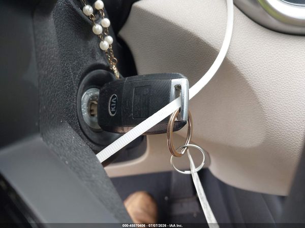 2019 KIA SORENTO 2.4L LX