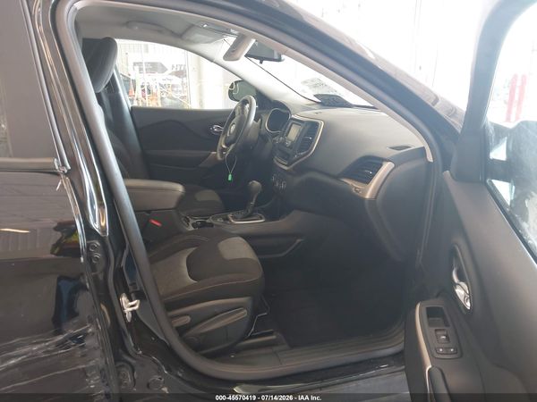 2017 JEEP CHEROKEE SPORT