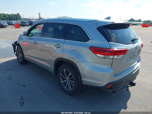 2017 TOYOTA HIGHLANDER XLE