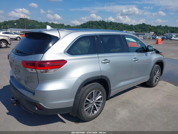 2017 TOYOTA HIGHLANDER XLE