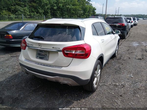 2018 MERCEDES-BENZ GLA 250 4MATIC