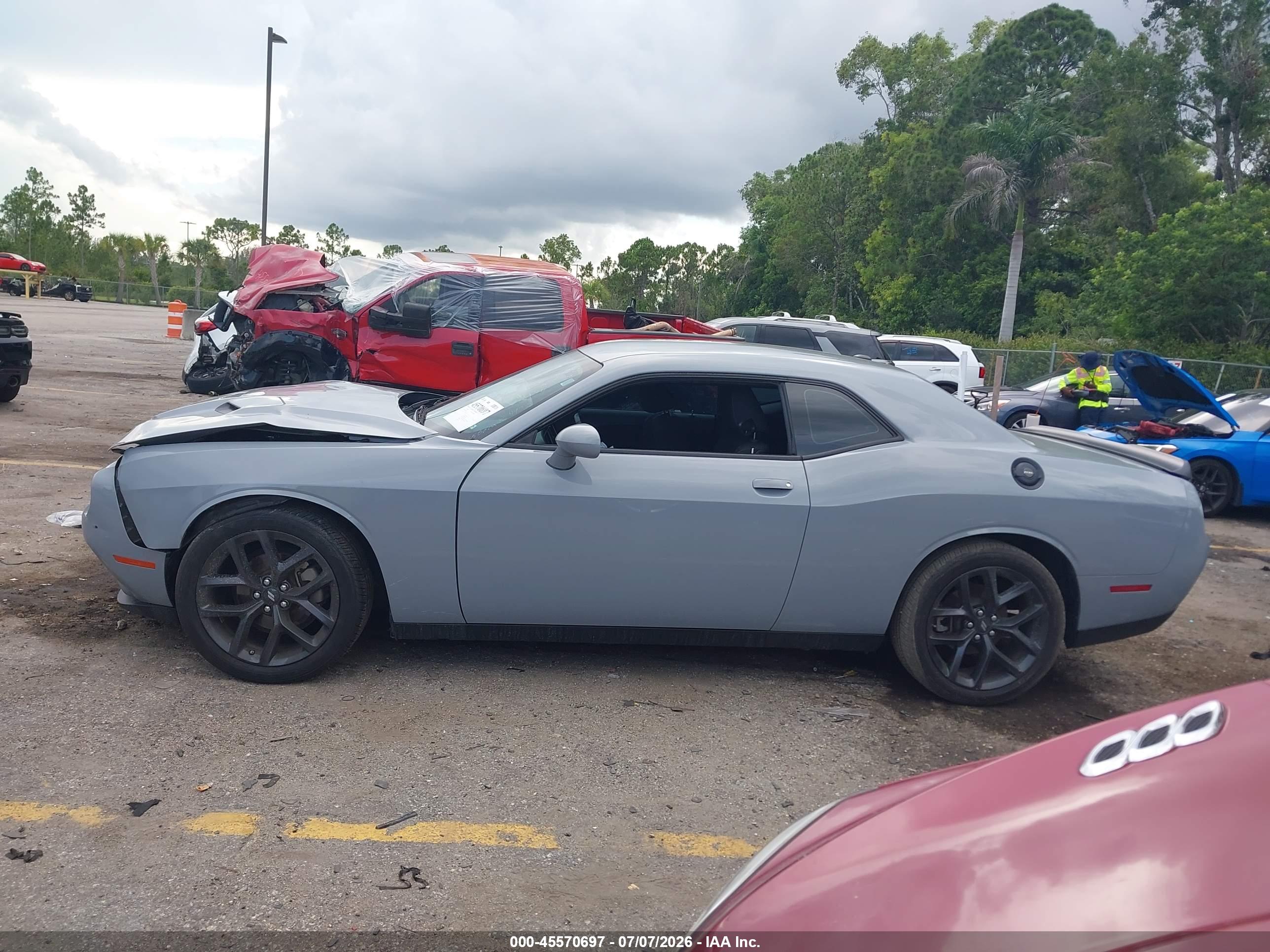 2022 DODGE CHALLENGER SXT