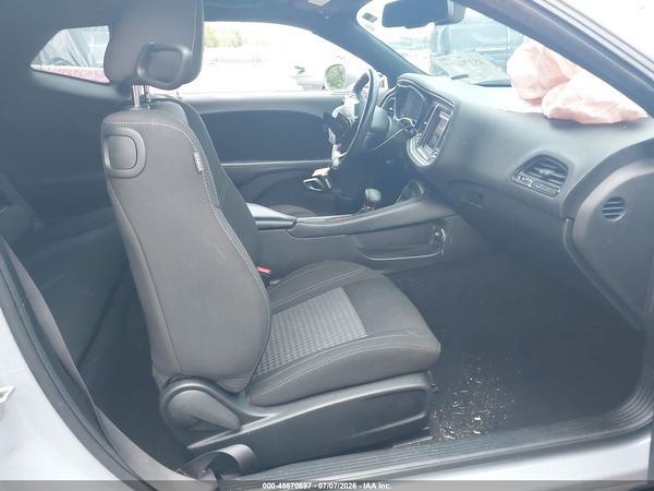 2022 DODGE CHALLENGER SXT