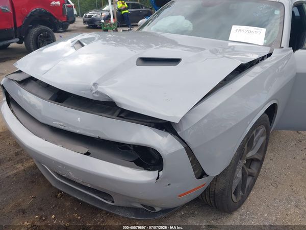 2022 DODGE CHALLENGER SXT