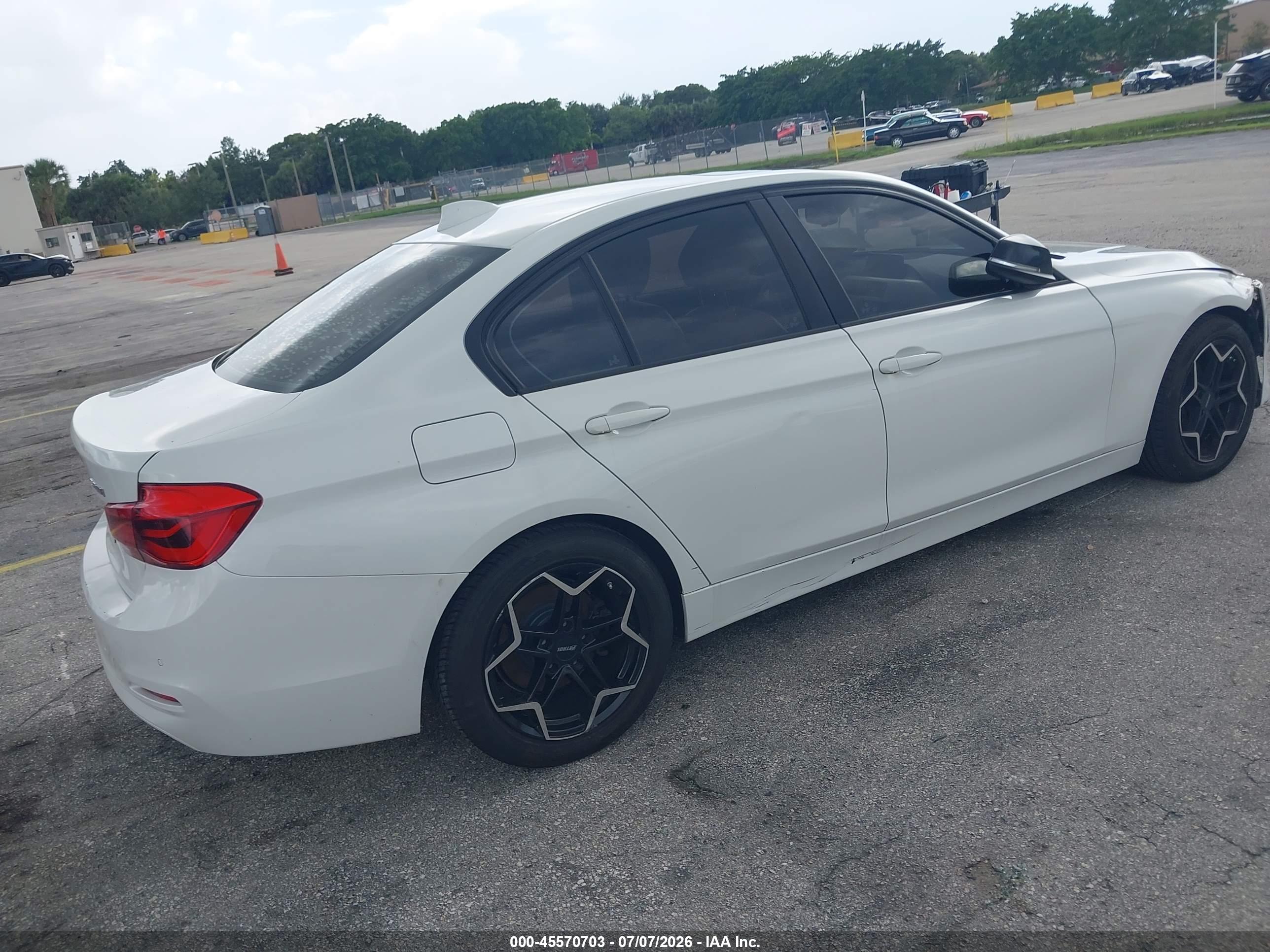 2016 BMW 320I SA