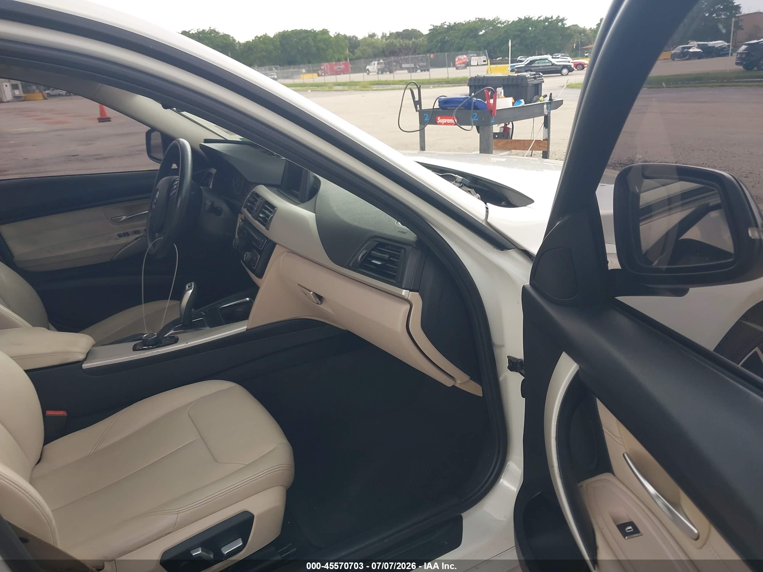 2016 BMW 320I SA