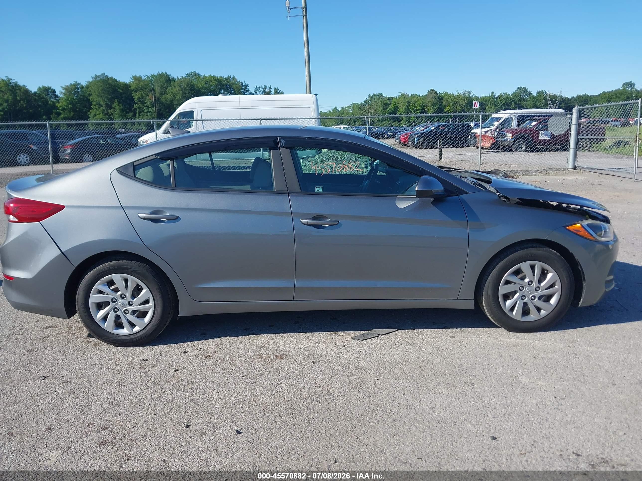 2017 HYUNDAI ELANTRA SE Base
