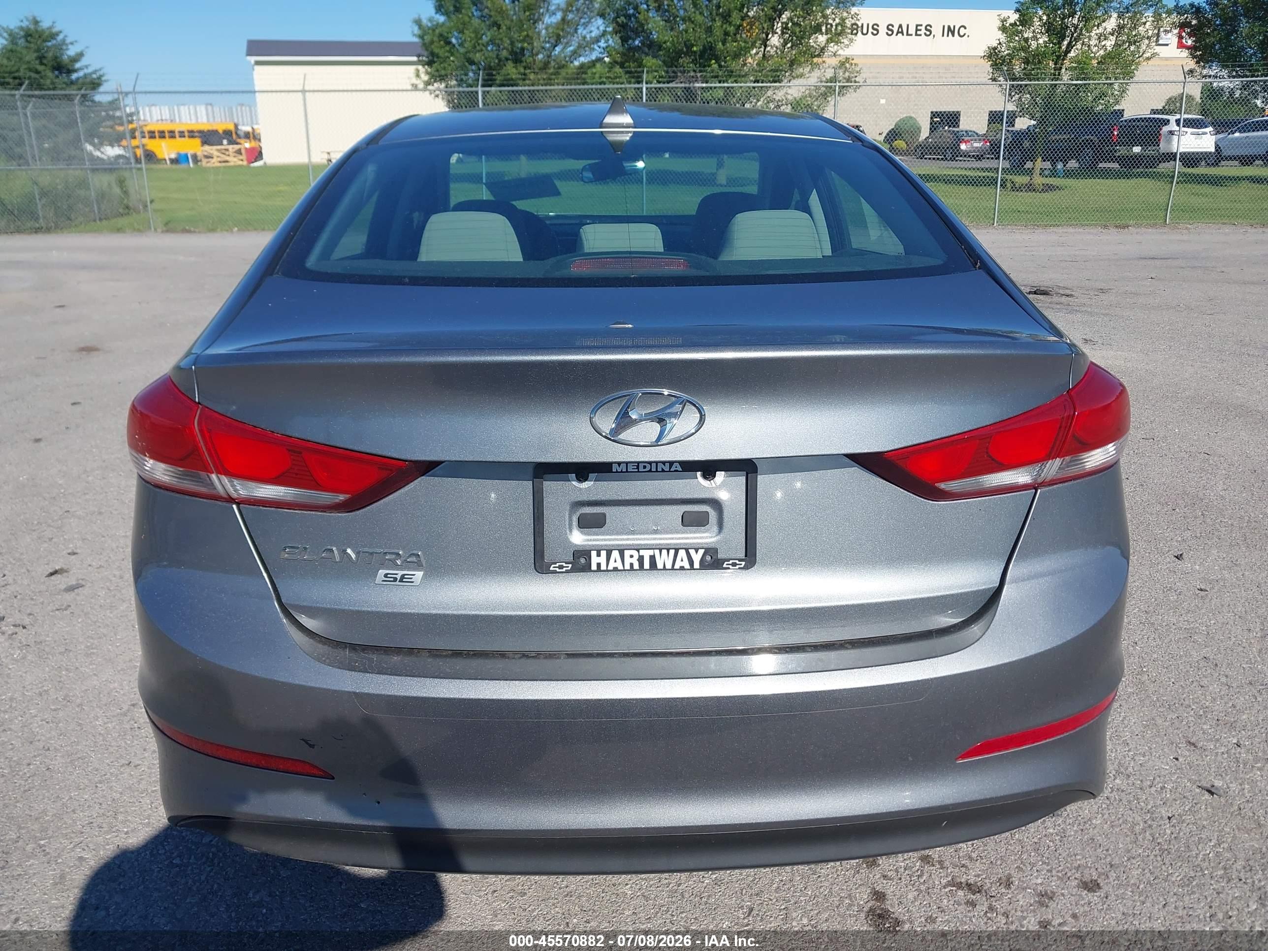 2017 HYUNDAI ELANTRA SE Base