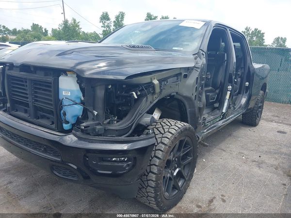 2024 RAM 1500 LARAMIE  4X4 6'4 BOX