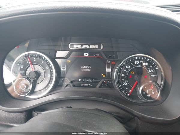 2024 RAM 1500 LARAMIE  4X4 6'4 BOX