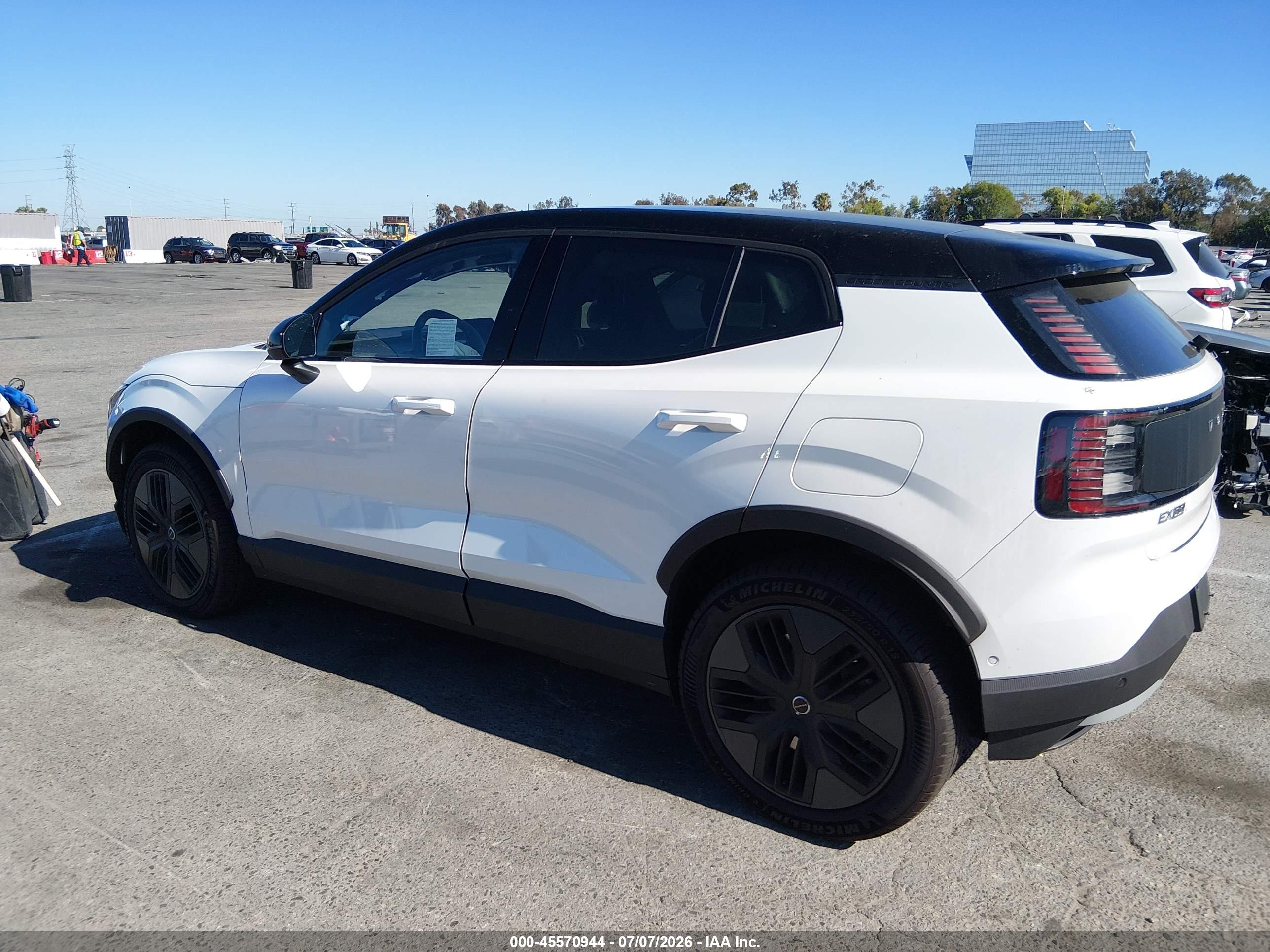 2026 VOLVO EX30