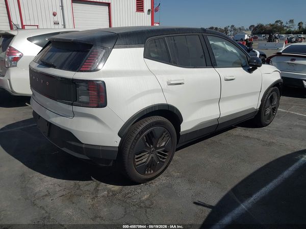 2026 VOLVO EX30