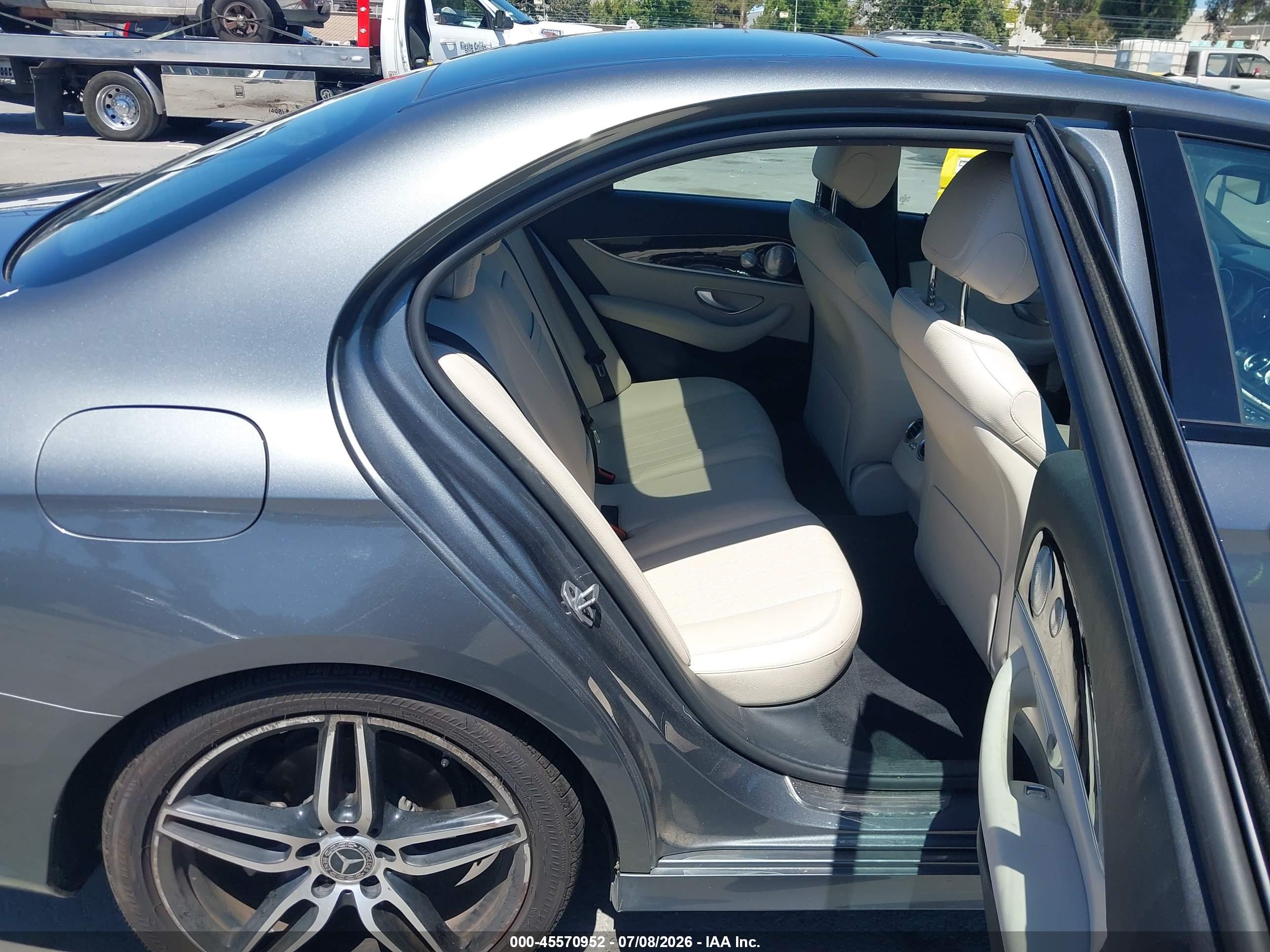 2019 MERCEDES-BENZ E 300 E300